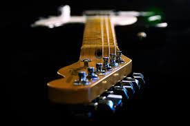 Instalación de maquinaria Guitarras eléctricas, acústicas, electroacústicas, Bajo Eléctrico