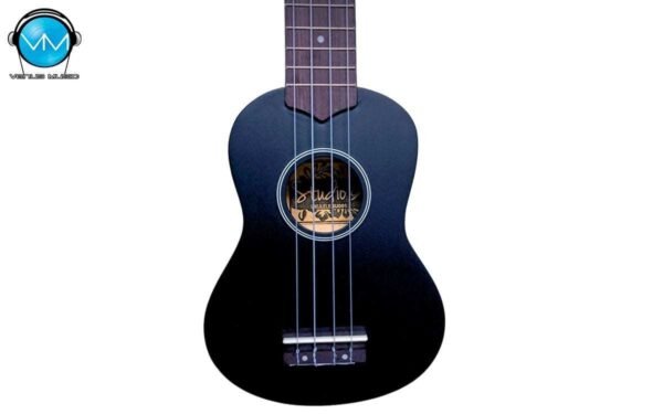 Ukulele Soprano 21" Studio G W/Bag Black